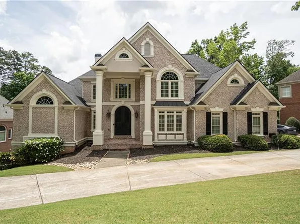 5243 Aldeburgh Dr, Suwanee, GA 30024