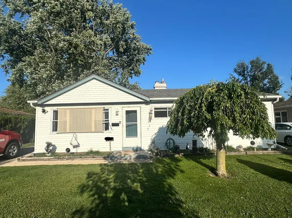 7733 Catalpa Ave, Hammond, IN 46324