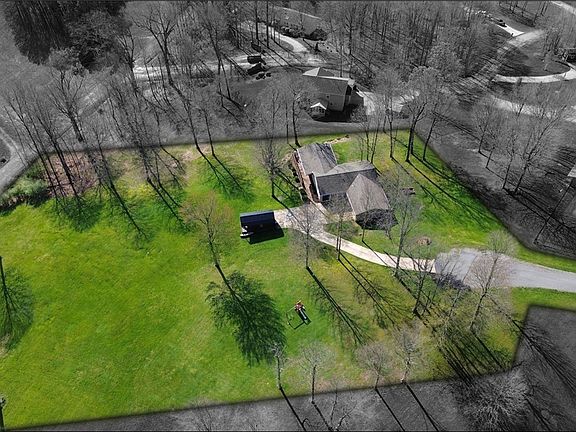2nd image of 7702 N Ridge Pl