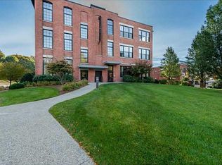 685 Social St APT 305, Woonsocket, RI 02895