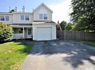 48 Cherry St, Central Islip, NY