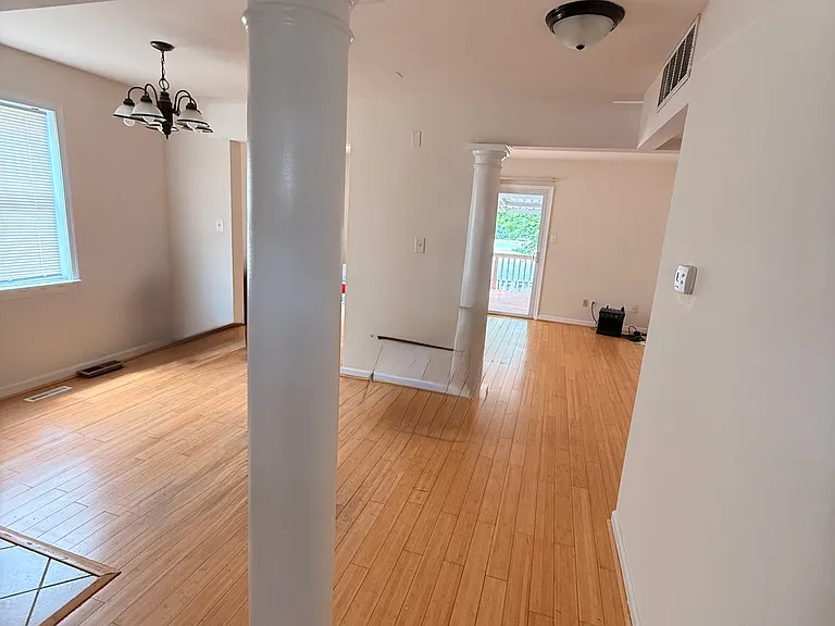 8238 Wycliffe Ct #4 — Photo 4