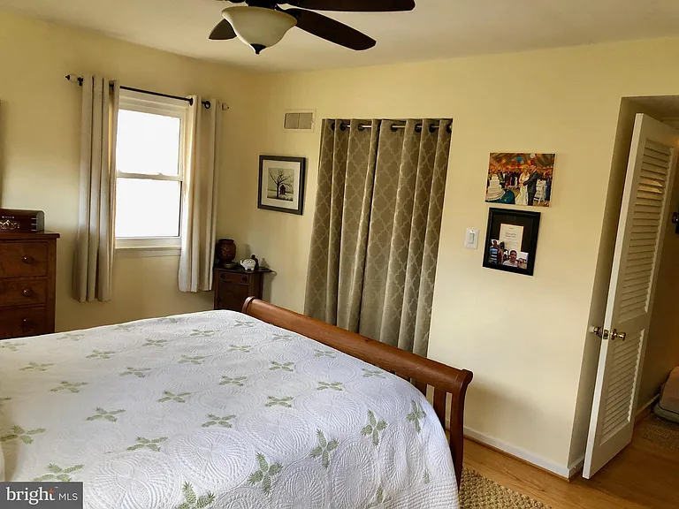 6910 Park Terrace Dr — Photo 10