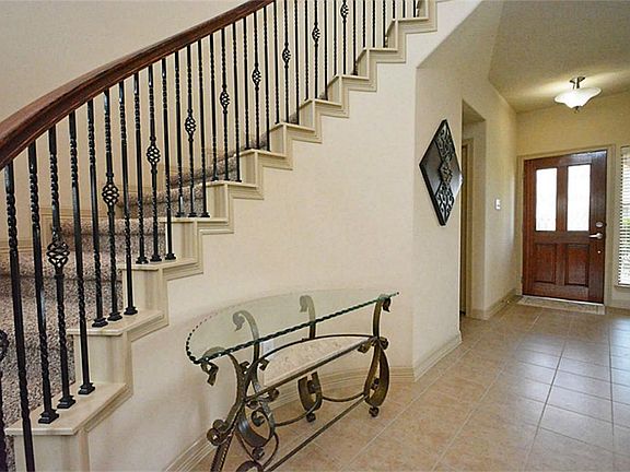 4th image of 7126 Brewster Ln