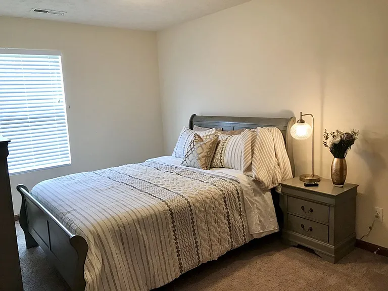 Eagle View Luxury Apartments — Photo 206