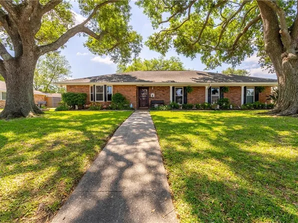 208 Fort Jackson St, Belle Chasse, LA 70037