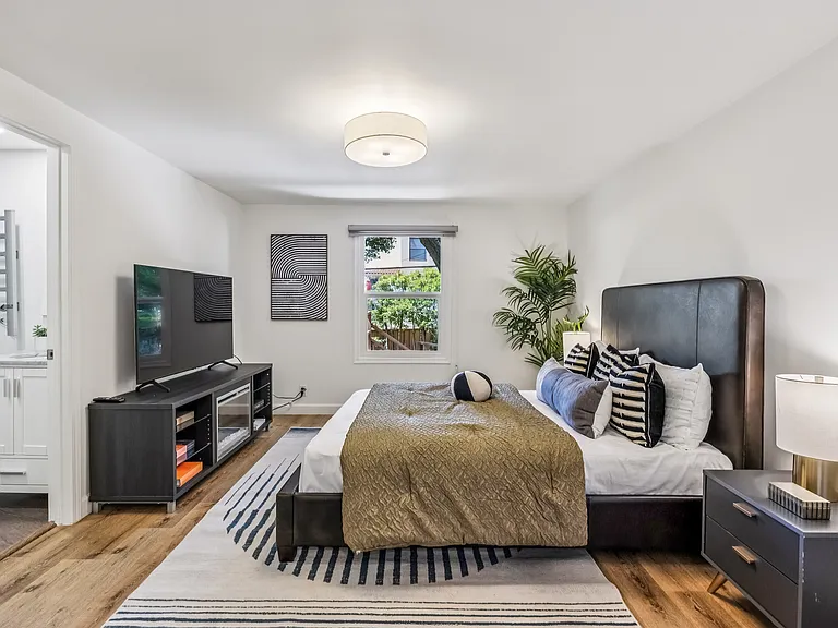 610 Hillcrest Blvd — Photo 47