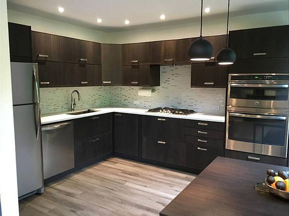 2nd image of 644 W Arlington Pl APT 3D