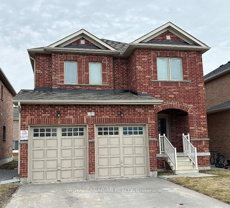 4 bed, $2,399 — Photo 1