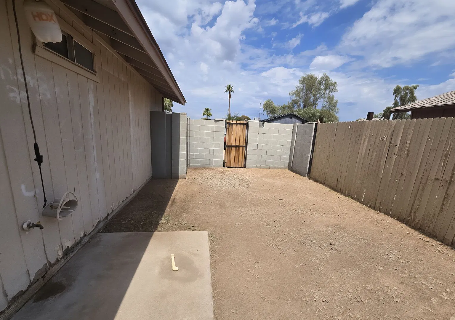 2 Bed 1 Bath Spacious Apartment in Mesa — Photo 3