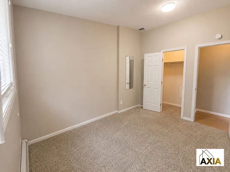 1927 Canyon Blvd #302 — Photo 5