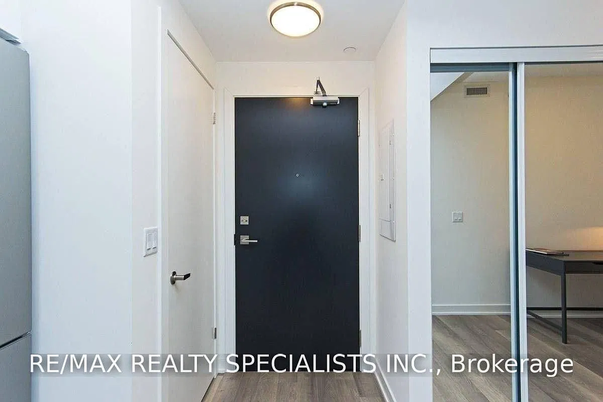 2 bed, $2,100 — Photo 2