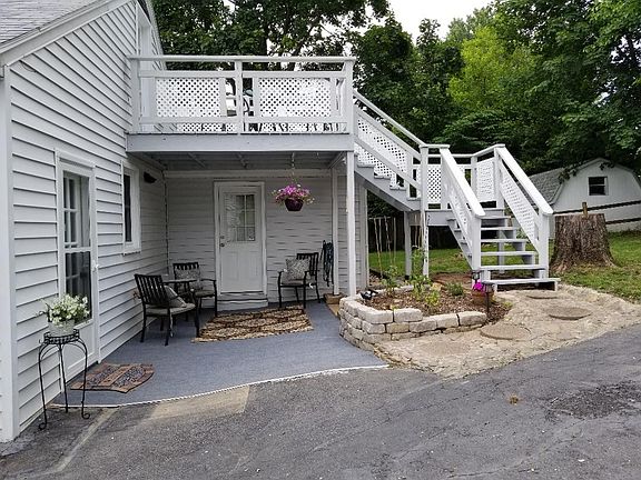5th image of 60 N Willow St