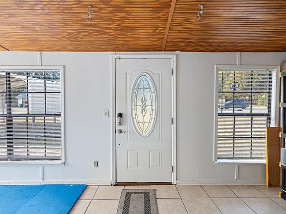 5th image of 118 Stephens Ln