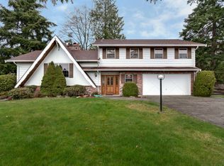 19446 1st Pl SW, Normandy Park, WA 98166