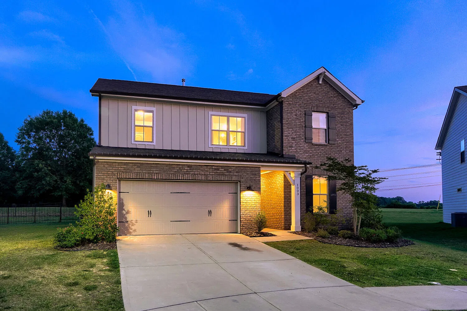4 bed, 2985 sqft, $2,400 — Photo 3