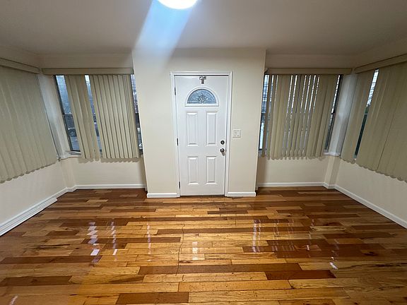 3rd image of 265 Delawanna Ave