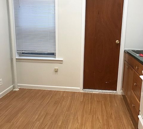 3rd image of 3070 45th St #1LF