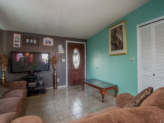 4th image of 1218 N Baker Ave