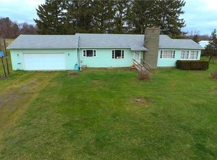 2466 County House Rd, Penn Yan, NY 14527