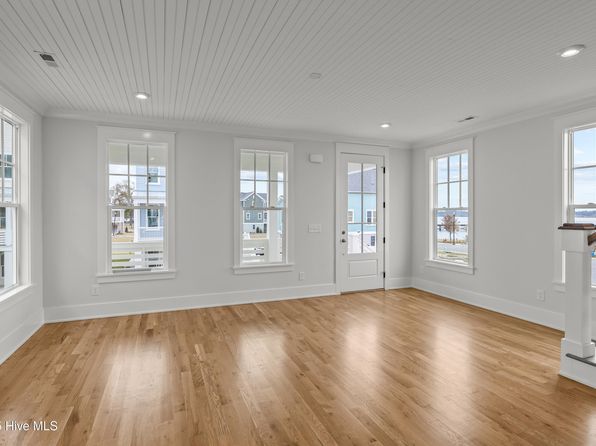 105 Wiley Street, Washington, NC 27889