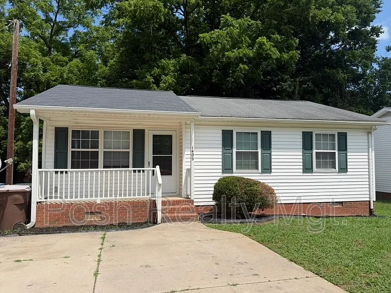 1409 Randolph Ave — Photo 1
