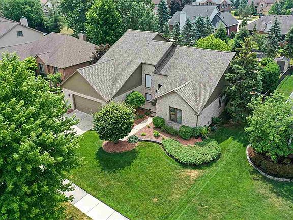 4th image of 19174 Pine Cone Dr