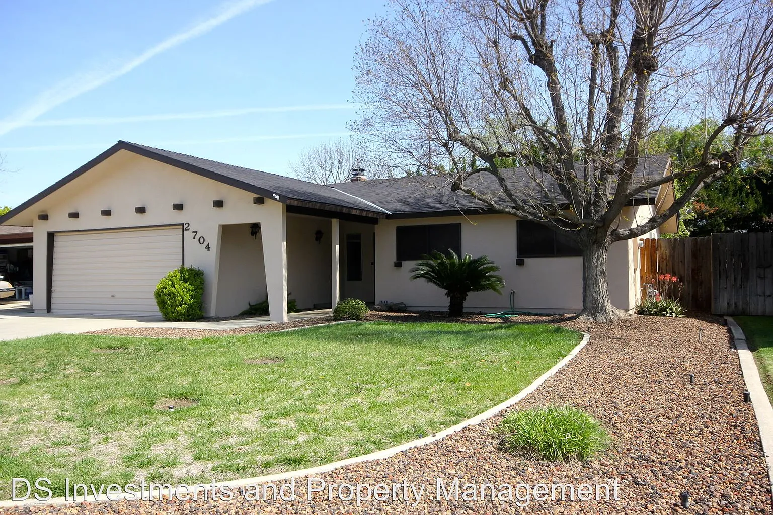 2704 S Fontana Ct photo 1