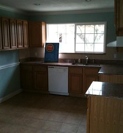 3rd image of 6829 Lakewood Way