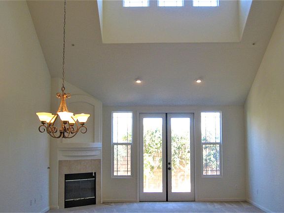 5th image of 1721 E Bilbao Dr