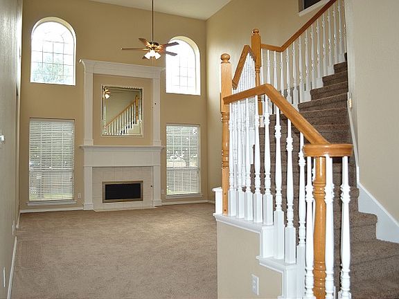 2nd image of 202 Mineral Springs Dr