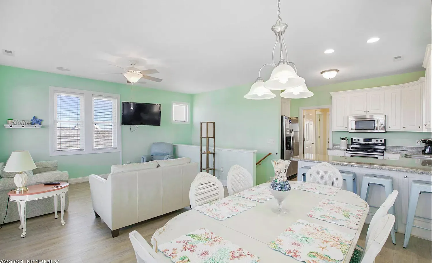 3503 Island Dr — Photo 4