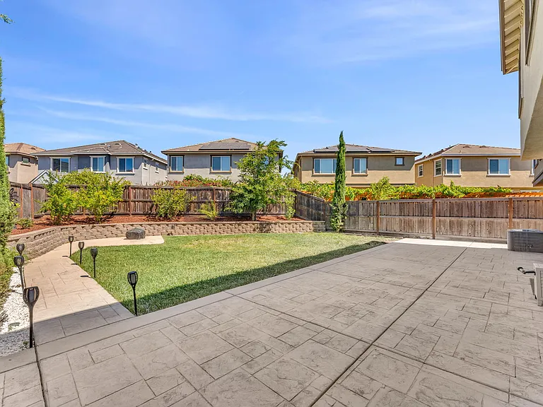 4672 Contralto Dr — Photo 48
