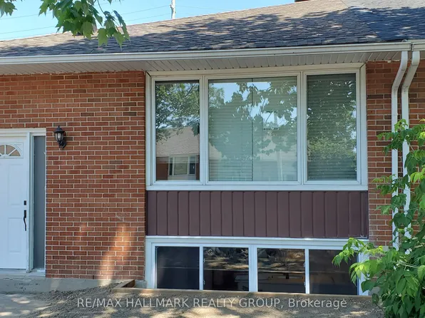 1329 Bloomsbury Cres, Ottawa, ON K2C 2Y8