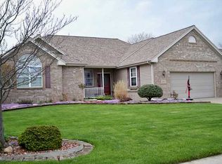 3911 Oakfield Dr, Oregon, OH 43616