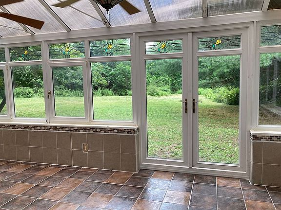 Solarium and yard