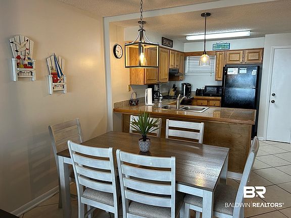 4th image of 633 W Beach Blvd #303