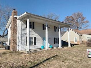 220 S Washington St, Geff, IL 62842