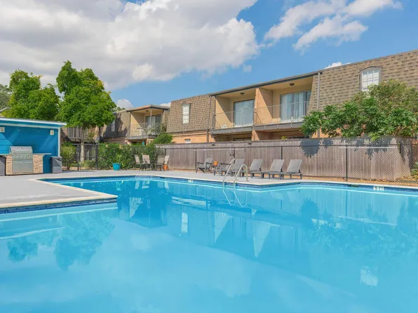 Longfellow Apartments