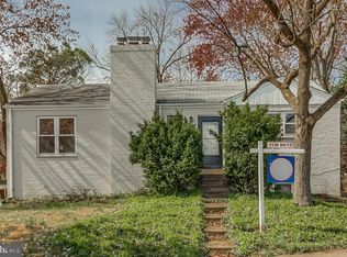 854 N Greenbrier St, Arlington, VA 22205
