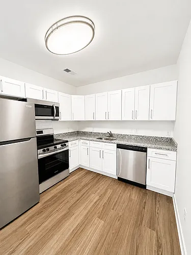 128 E Market St #104 Photo 1