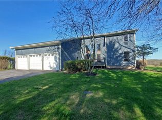 860 W Bloomfield Rd, Honeoye Falls, NY 14472
