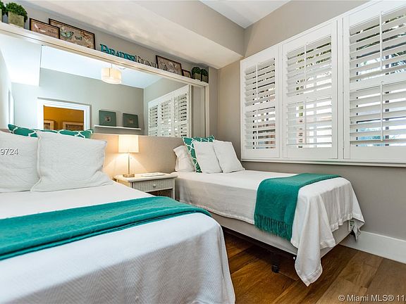 3rd image of 19123 Fisher Island Dr