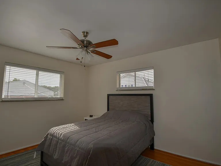 751 Chamberlain Pl — Photo 6