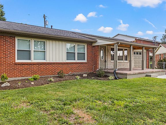 5th image of 1708 Harper Ct