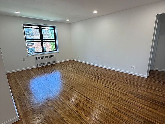 5th image of 144-58 Sanford Ave #57