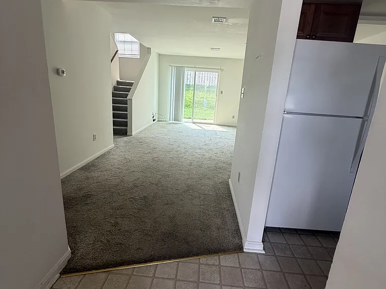 510 Grant Dr #1 — Photo 4