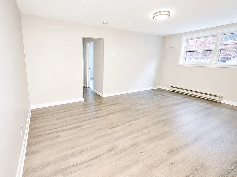 92 Davenport Ave #3 — Photo 4