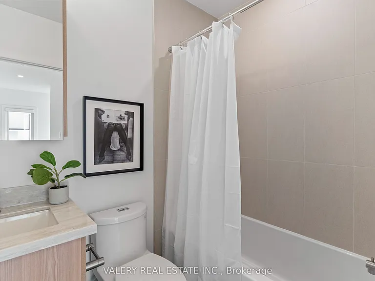 15 Acorn Ave #5 — Photo 37