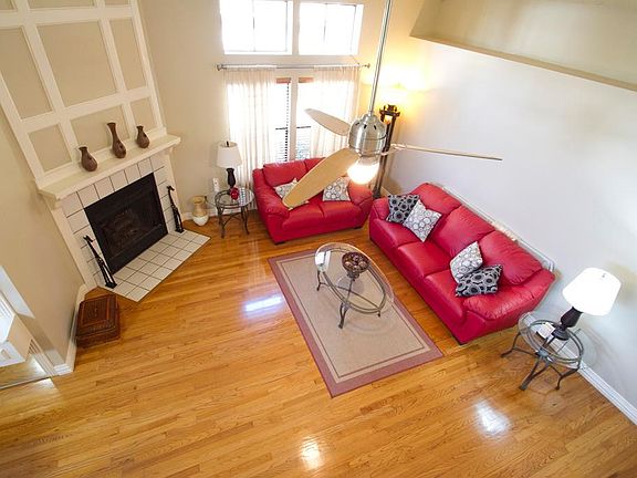 3rd image of 16018 Hickory Cove Dr